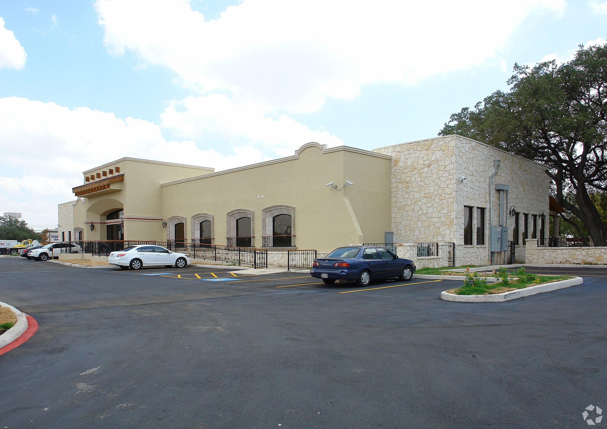 5150 N Loop 1604, San Antonio, TX à vendre Photo principale- Image 1 de 12