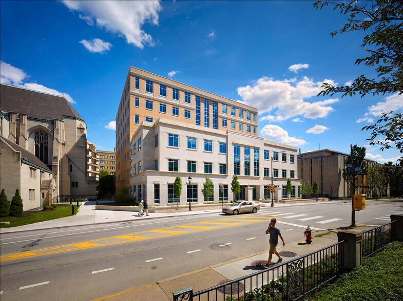 4420 Bayard St, Pittsburgh, PA à louer - Photo du bâtiment - Image 3 de 21