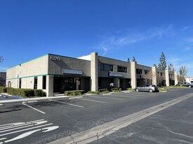 1070 N Batavia St, Orange CA - Entrepôt