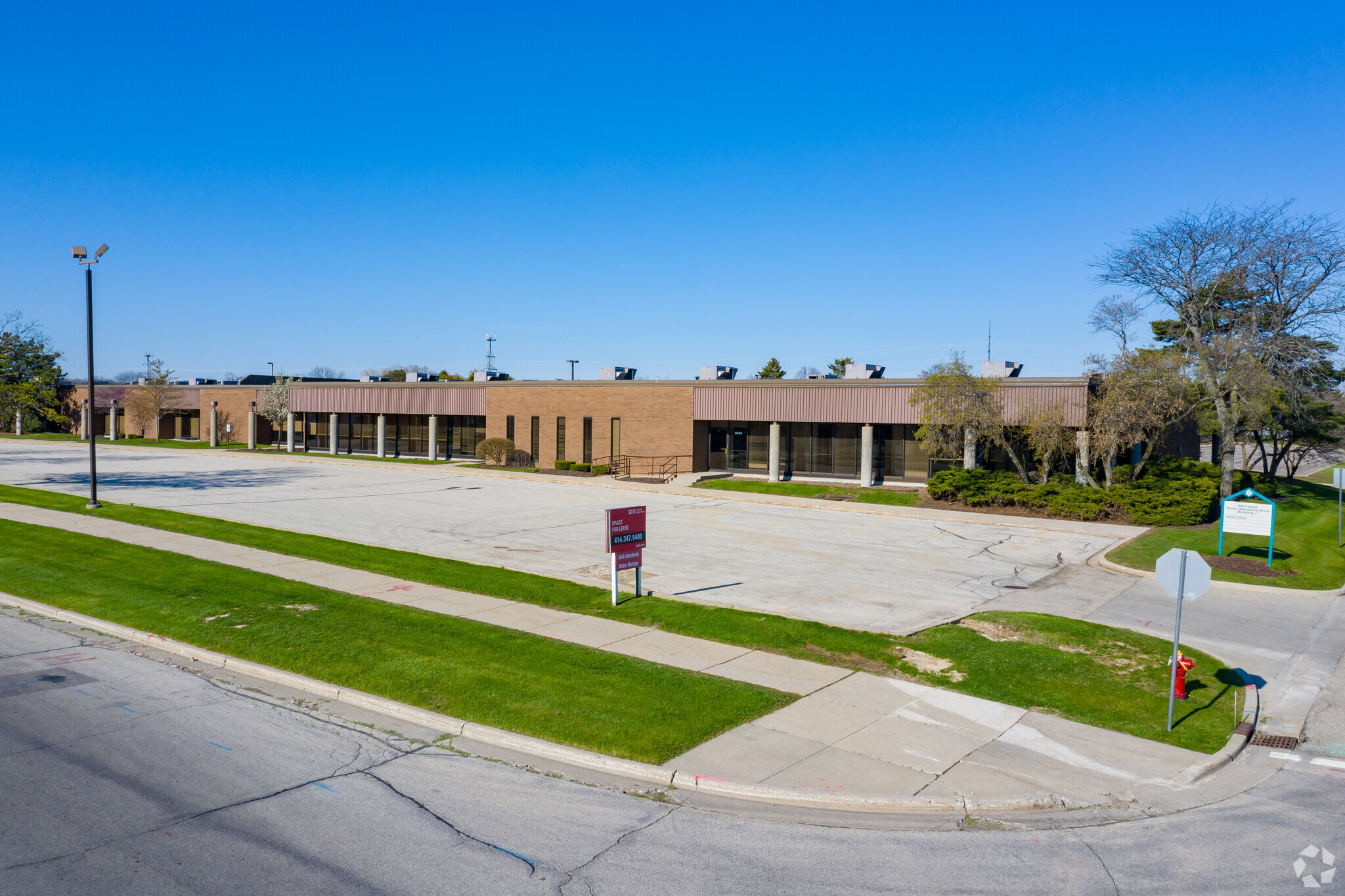 9045 N Deerwood Dr, Brown Deer, WI for sale Building Photo- Image 1 of 6