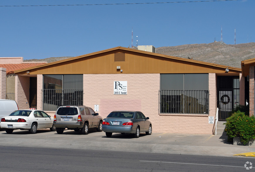 2415 E Yandell Dr, El Paso, TX à vendre - Photo principale - Image 1 de 1