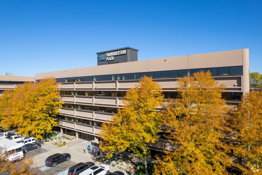 404 N 31st St, Billings, MT à louer - Photo du bâtiment - Image 3 de 18