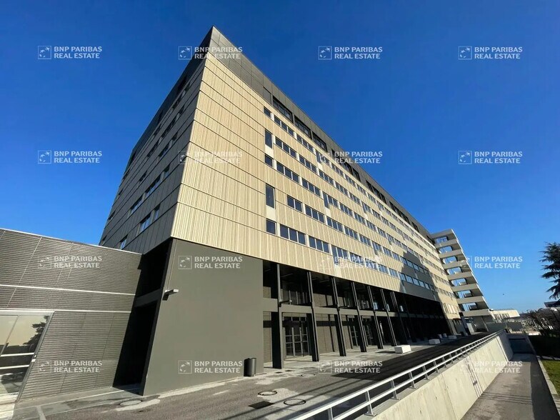 334 Avenue De Grande Bretagne, Toulouse for lease - Building Photo - Image 3 of 34