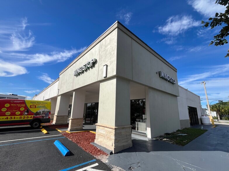 805-865 NW 119 St, Miami, FL à louer - Photo du bâtiment - Image 3 de 13