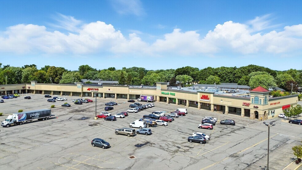 1510-1590 W Ridge Rd, Rochester, NY à vendre - Photo du bâtiment - Image 2 de 6