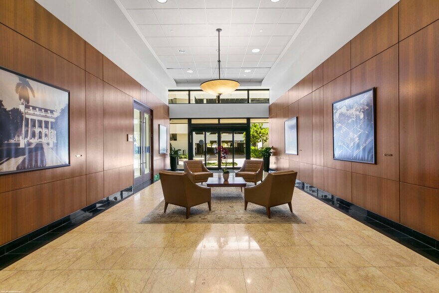 501 S Flagler Dr, West Palm Beach, FL à louer - Hall d’entrée - Image 2 de 11