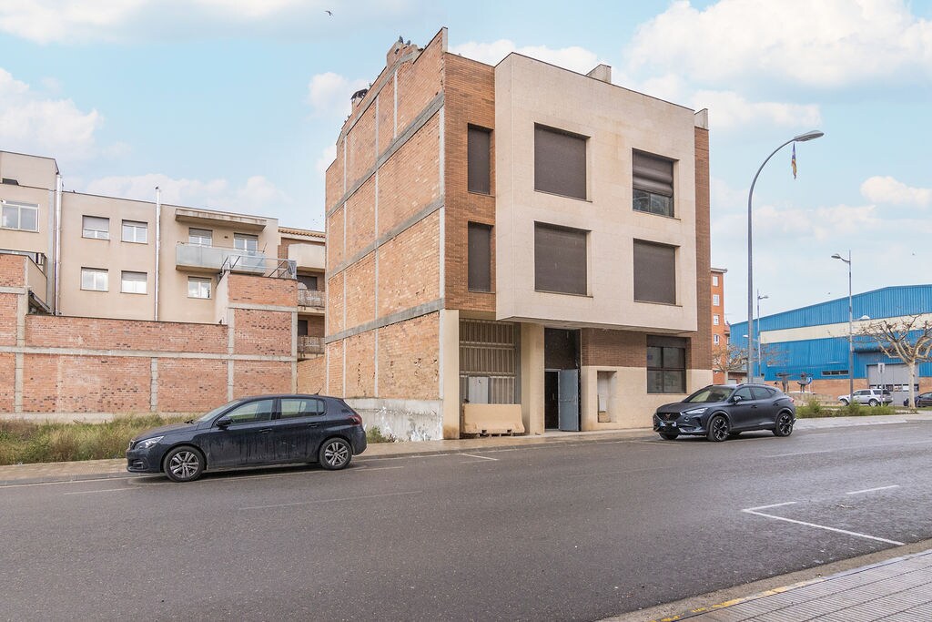 Immeuble residentiel dans Almacelles, Lérida à vendre Photo principale- Image 1 de 15