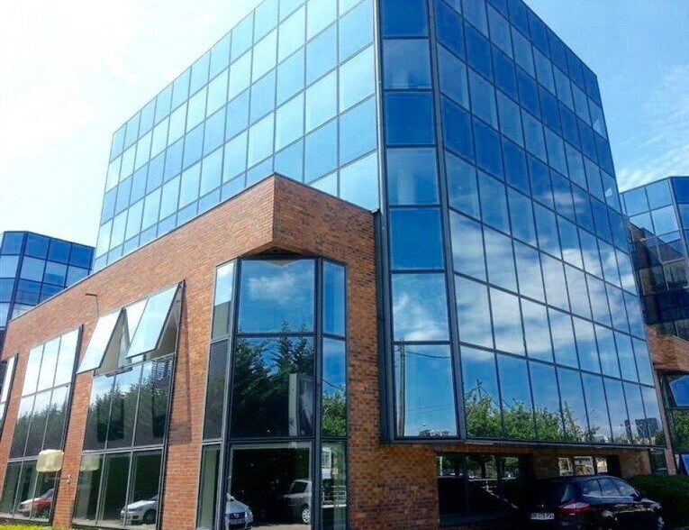 Office in Vélizy-Villacoublay for lease - Building Photo - Image 1 of 5