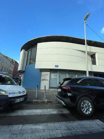 Bureau dans Marseille à louer - Photo du bâtiment - Image 1 de 12