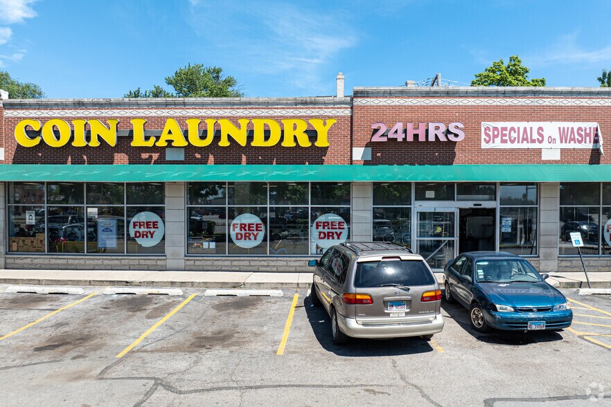 3932-3956 W Cermak Rd, Chicago, IL à vendre - Photo du bâtiment - Image 2 de 14