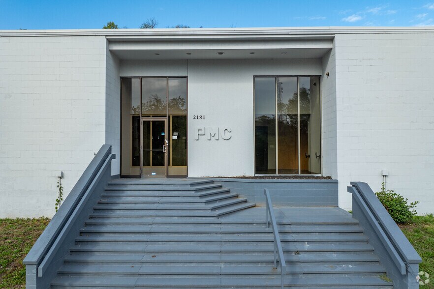 2181 Grand Ave, Cincinnati, OH à vendre - Photo du bâtiment - Image 2 de 20