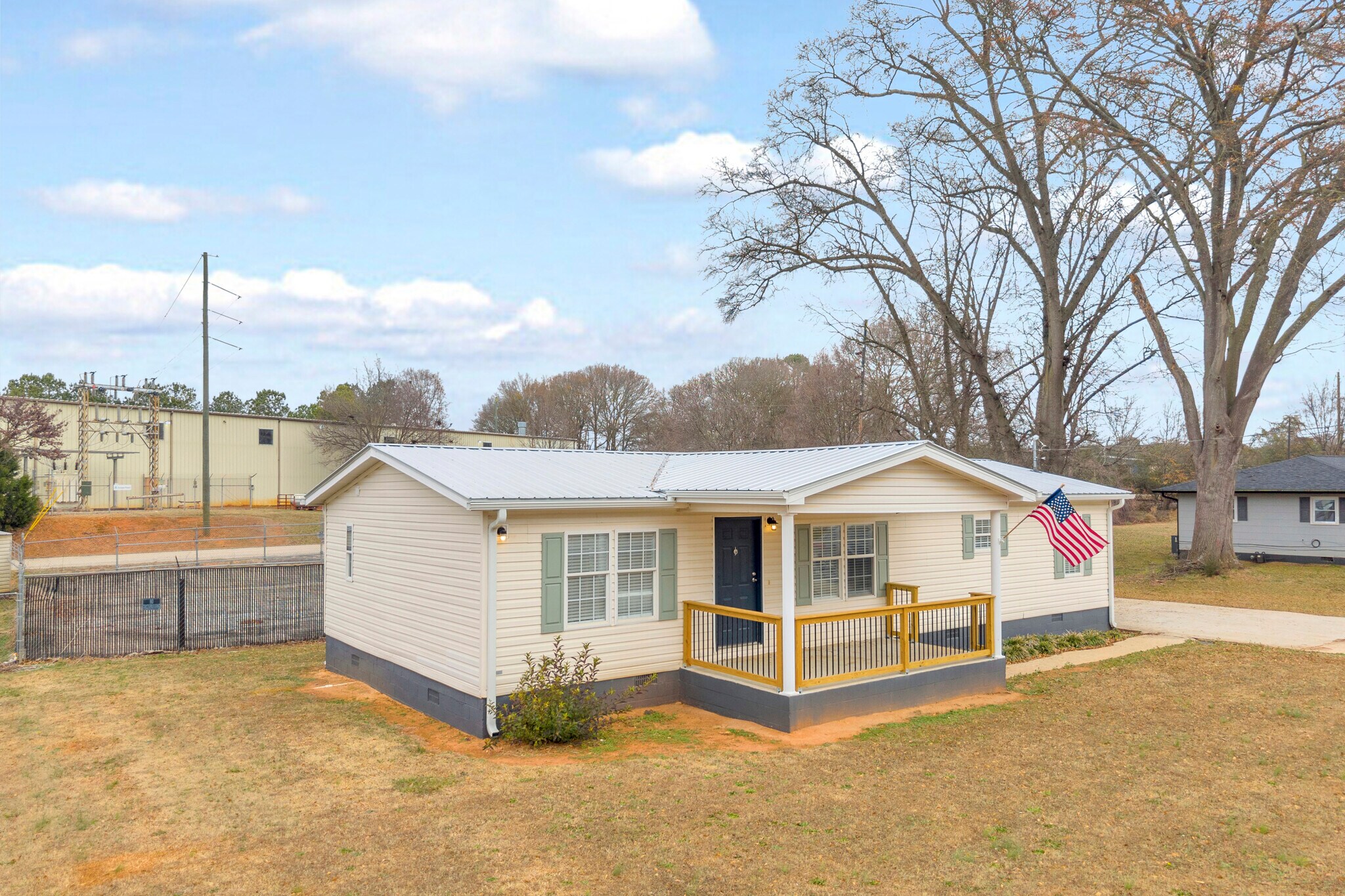 38 maurice Way, Lavonia, GA for lease Primary Photo- Image 1 of 11