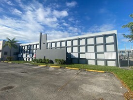 Hialeah Climate Controlled Warehouse - Entrepôt