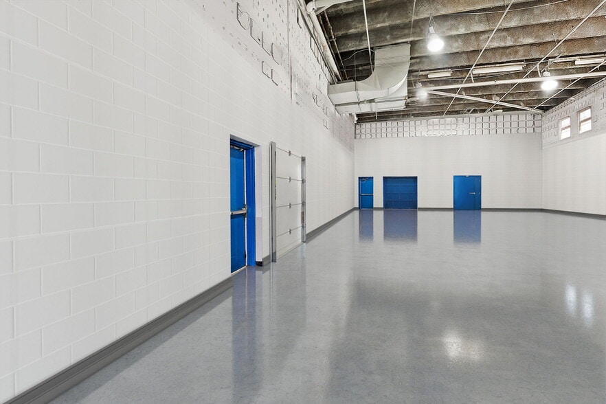 5575 Boul Metropolitain E, Montréal, QC for lease - Interior Photo - Image 2 of 32