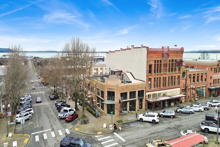 1011 Harris Ave, Bellingham, WA à louer - Photo du bâtiment - Image 2 de 4