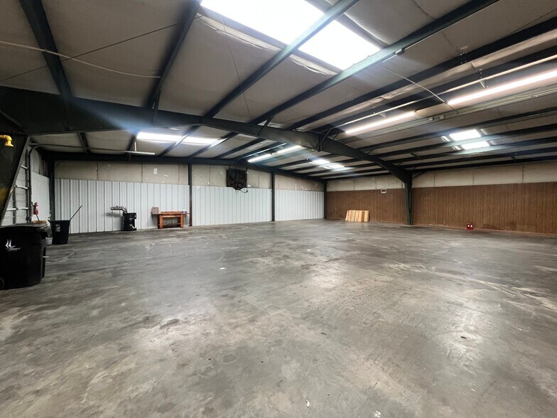 200 Pedro St, Monroe, NC à louer - Photo du bâtiment - Image 3 de 8