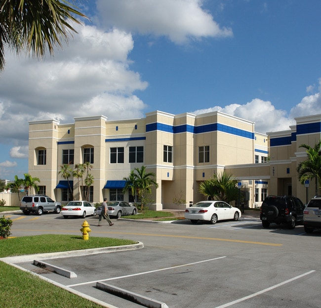 Plus de détails pour 1961 NW 150th Ave, Pembroke Pines, FL - Bureau à louer