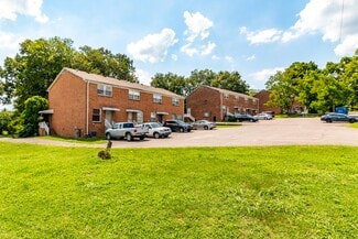 Plus de détails pour 1012-1032 Hickory Hill Ln, Hermitage, TN - Multi-résidentiel à vendre