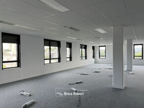 Bureau dans Lyon à louer Photo du bâtiment- Image 2 de 17