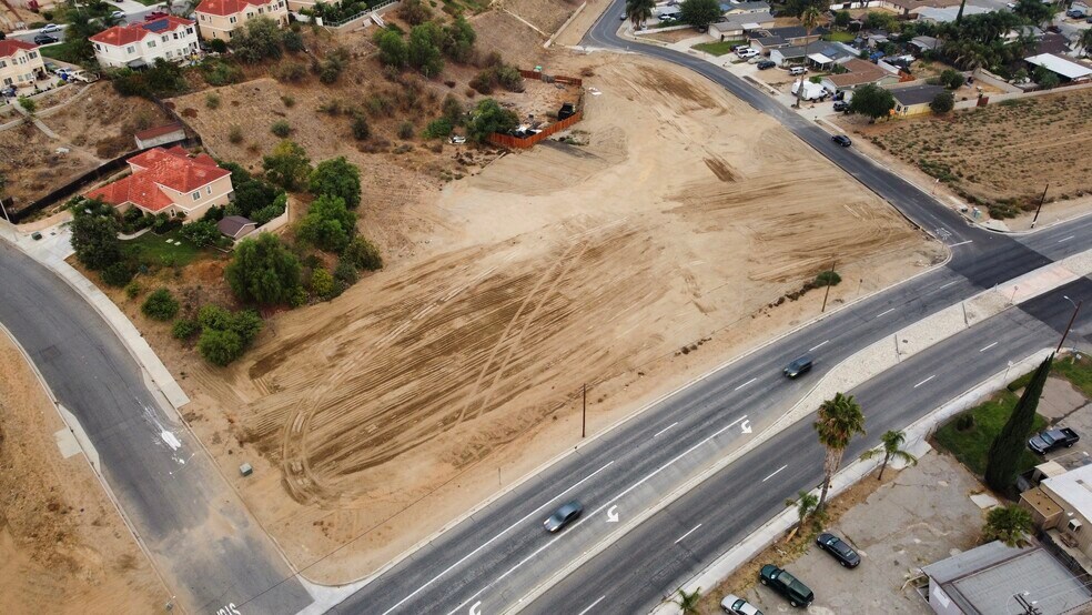 18661 5th St, Bloomington, CA for sale - Building Photo - Image 3 of 17