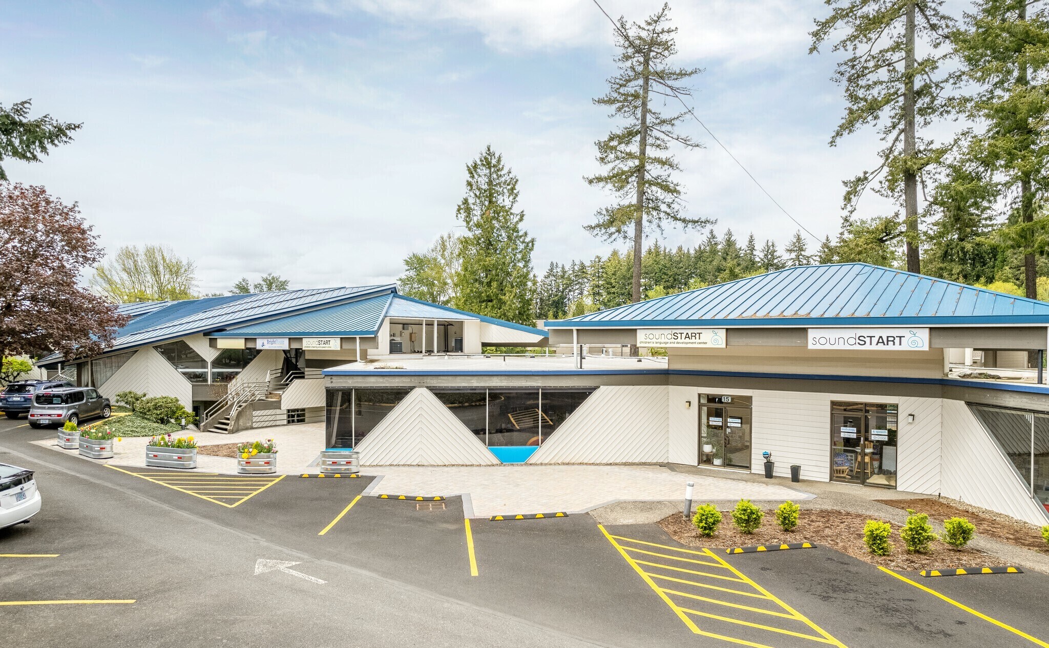 9955 SW Beaverton Hillsdale Hwy, Beaverton, OR à louer Photo du bâtiment- Image 1 de 9