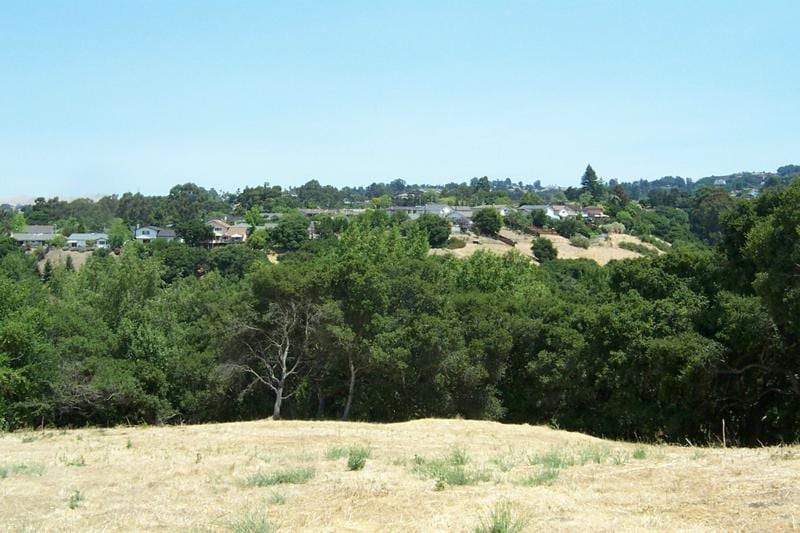 25730 University Ct, Hayward, CA for sale - Building Photo - Image 2 of 21