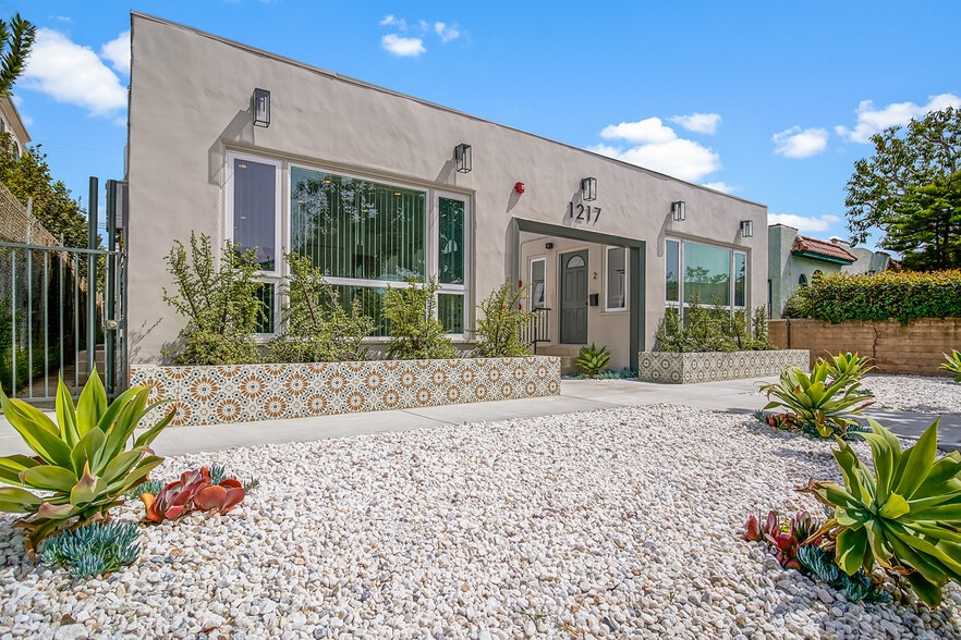 1217 9th St, Santa Monica, CA à vendre - Photo du bâtiment - Image 2 de 14