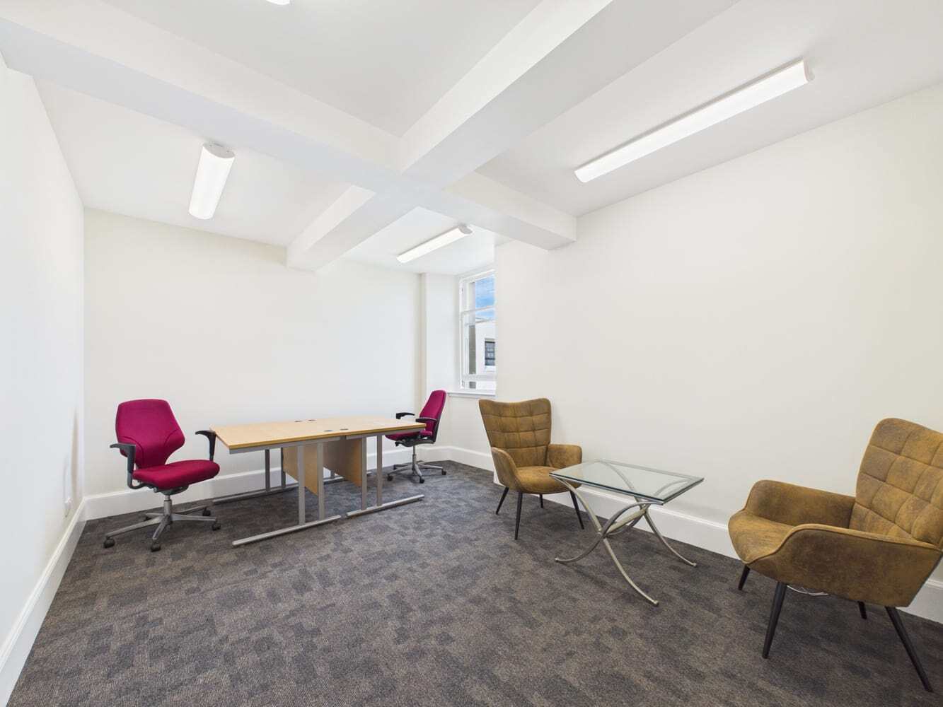 141-143 High St, Elgin for lease Interior Photo- Image 1 of 10