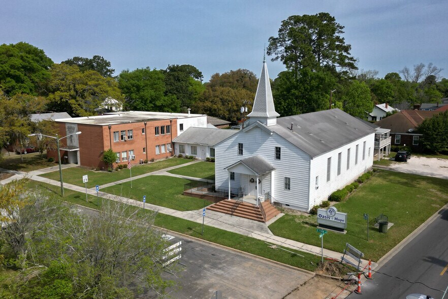 728 E 55th St, Savannah, GA à vendre - Photo du bâtiment - Image 2 de 16