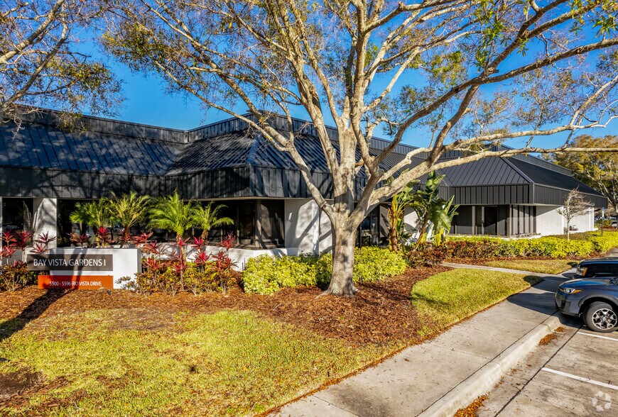 5500-5520 Rio Vista Dr, Clearwater, FL for sale - Building Photo - Image 2 of 9