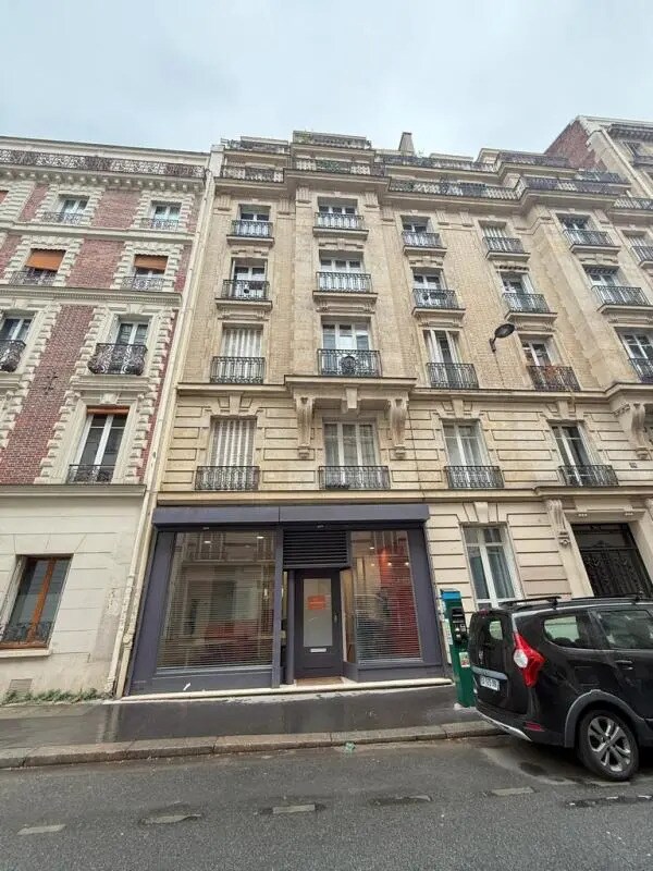 Commerce de détail dans Paris à vendre Photo du bâtiment- Image 1 de 7