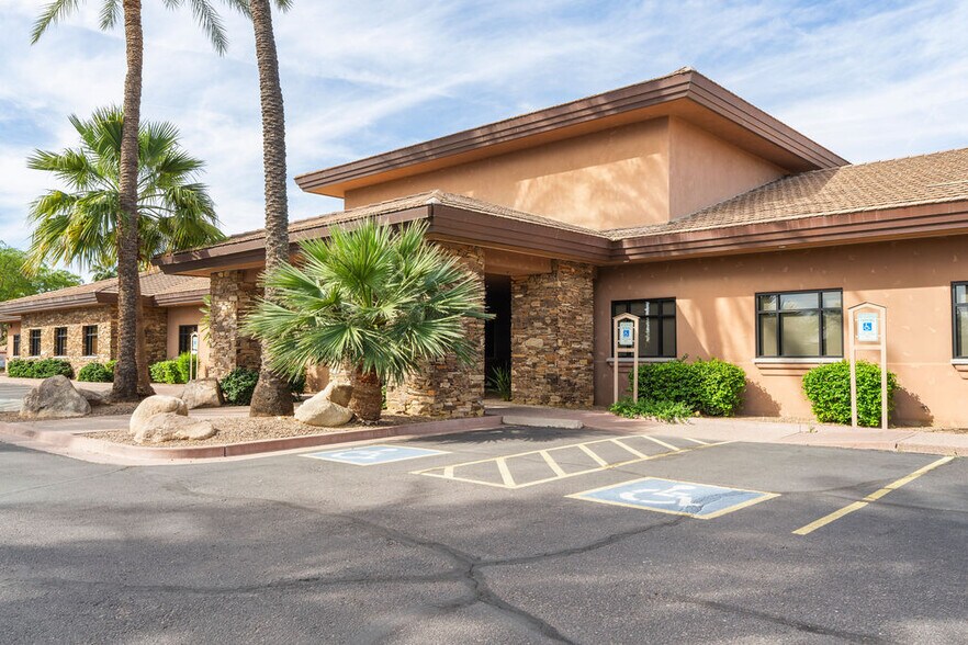 1550 E McKellips Rd, Mesa, AZ à louer - Photo du bâtiment - Image 2 de 10