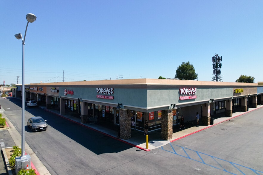 12629-12721 Glenoaks Blvd, Sylmar, CA for lease - Building Photo - Image 3 of 8