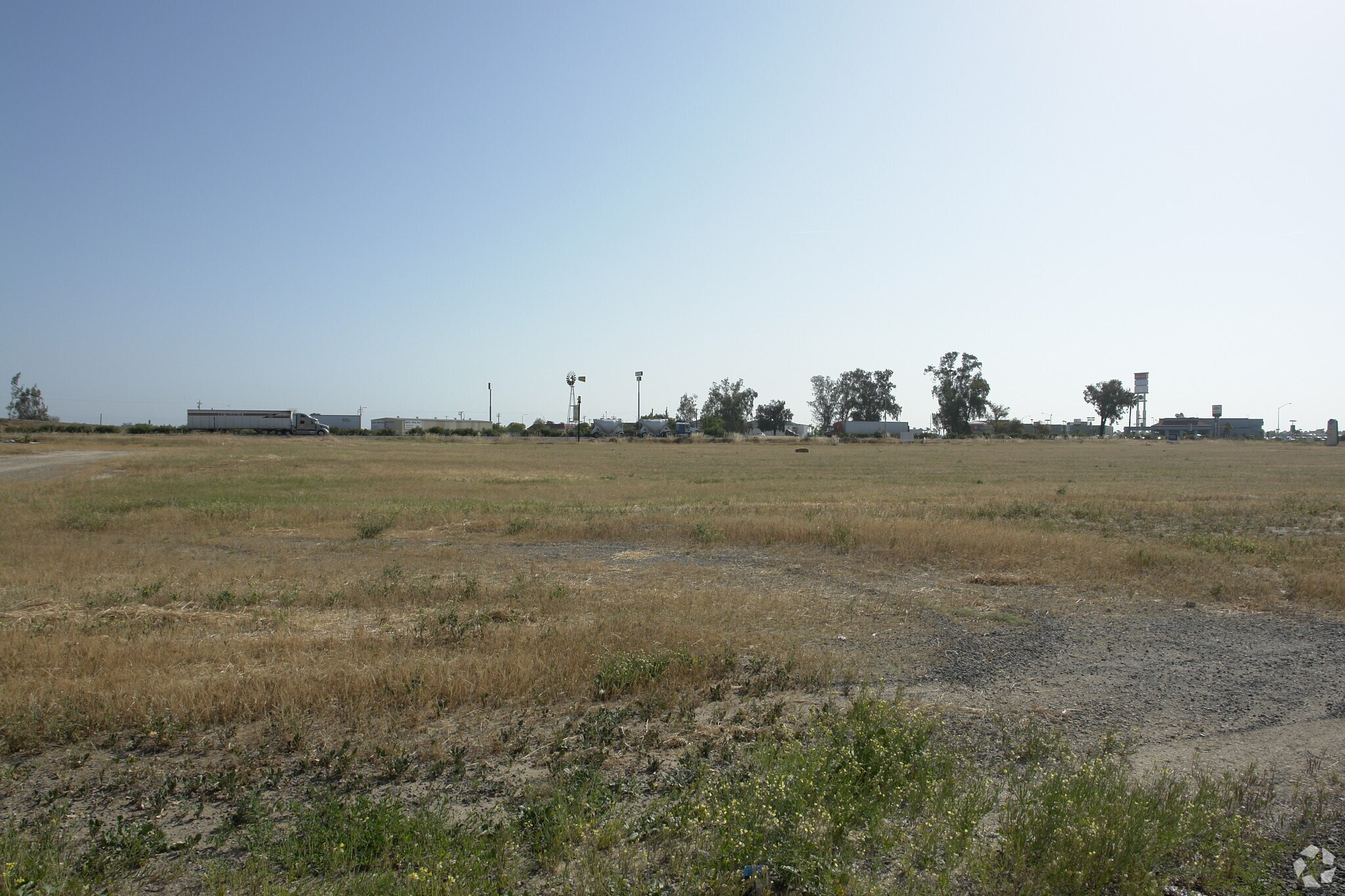 305 Prosperity Blvd, Chowchilla, CA for sale Primary Photo- Image 1 of 7