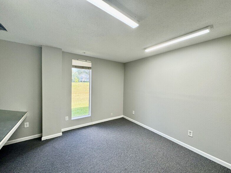 4425 N Blackstock Rd, Spartanburg, SC à louer - Photo du bâtiment - Image 2 de 15