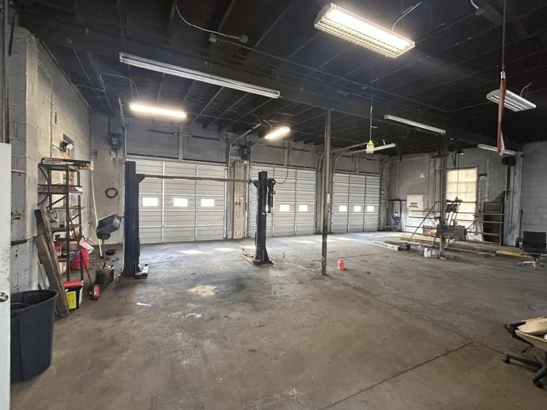 305 N Virginia Ave, Penns Grove, NJ for lease Interior Photo- Image 1 of 3