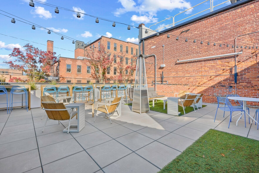 200 S 1st St, Ann Arbor, MI for lease - Building Photo - Image 3 of 10