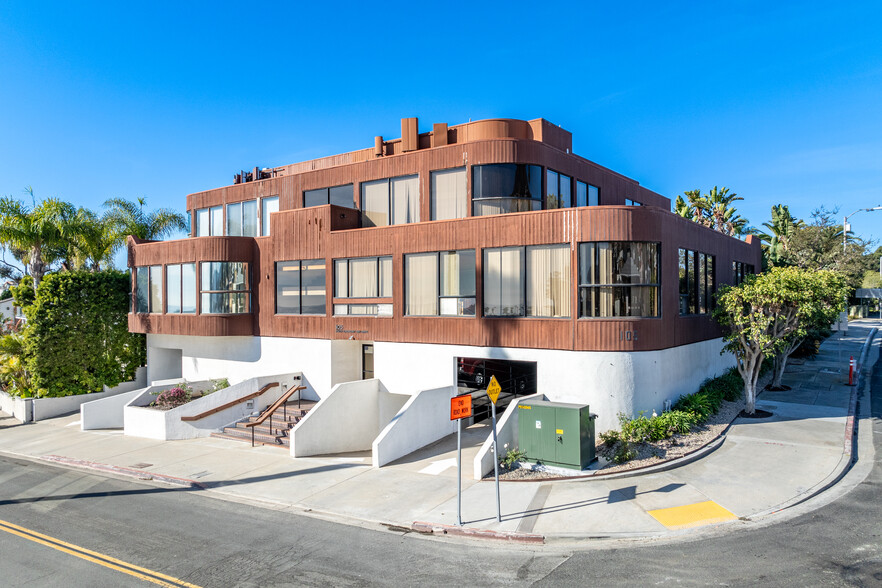 105 Crescent Bay Dr, Laguna Beach CA - Loft