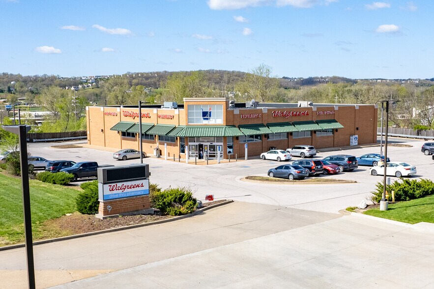 250 E 4th St, Eureka, MO à vendre - Photo du bâtiment - Image 2 de 2