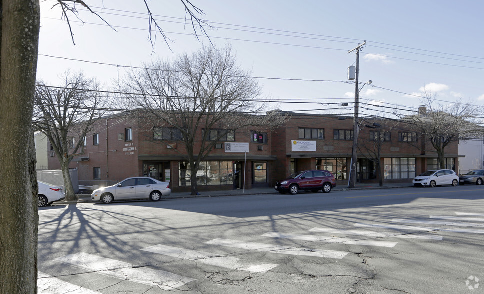 976-986 Main St, Waltham, MA à vendre - Photo principale - Image 1 de 1