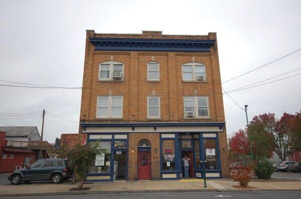 115-119 E Martin St, Martinsburg, WV for sale - Primary Photo - Image 1 of 33