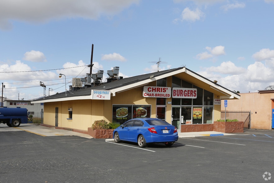 407 Iowa Ave, Riverside, CA for sale - Primary Photo - Image 1 of 9