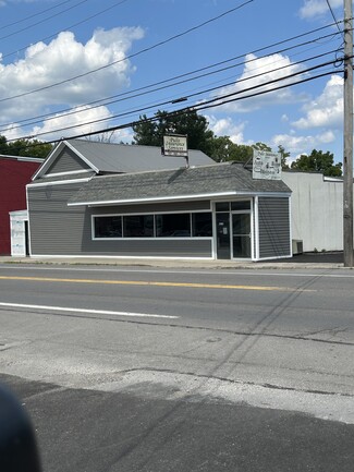 Plus de détails pour 9670 Brewerton Rd, Brewerton, NY - Bureau/Commerce de détail à louer