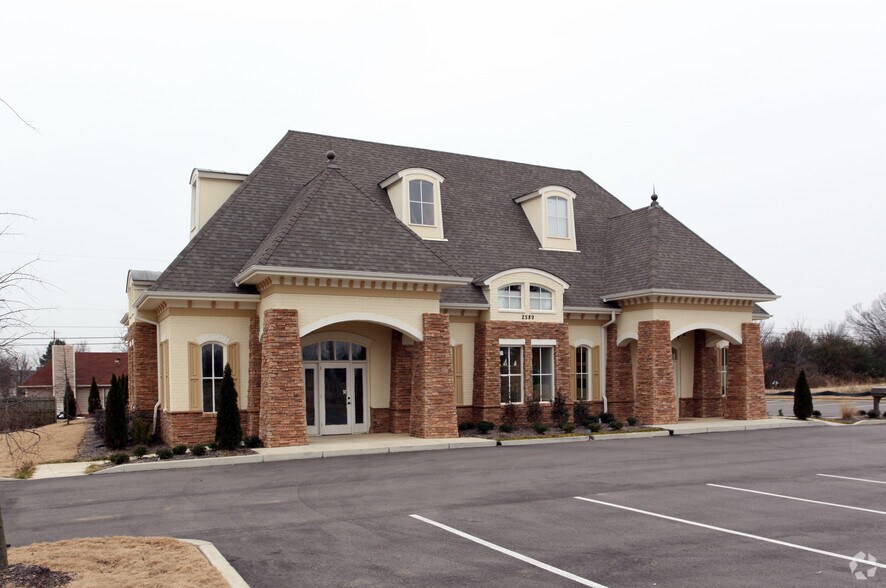 2589 Appling Rd, Memphis, TN à vendre - Photo du bâtiment - Image 1 de 7