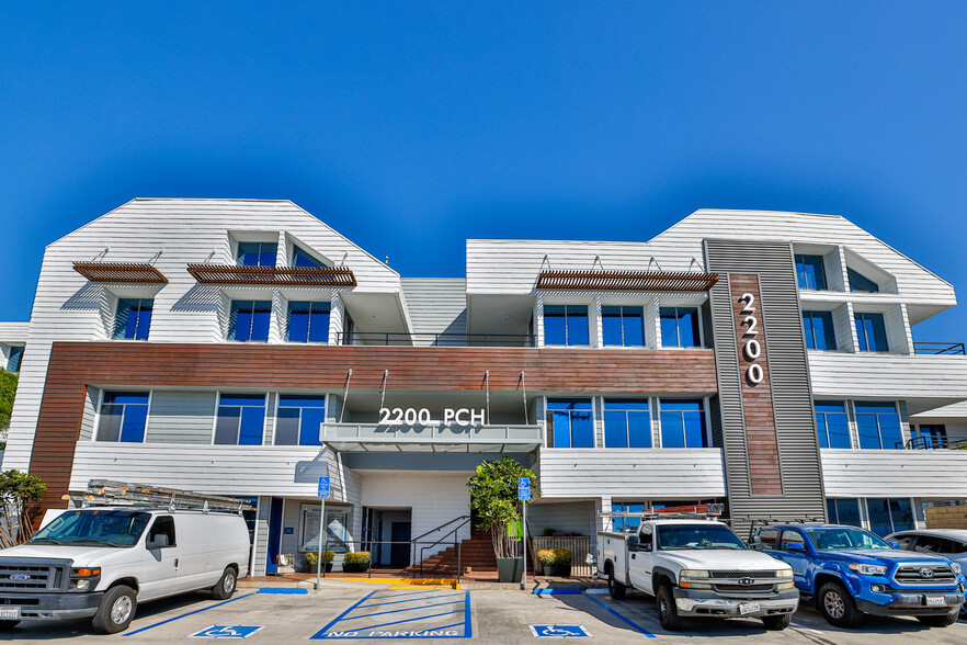 2200 Pacific Coast Hwy, Hermosa Beach, CA for lease - Primary Photo - Image 1 of 29