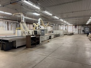 2410 Main St, Huntertown, IN for lease Interior Photo- Image 2 of 5