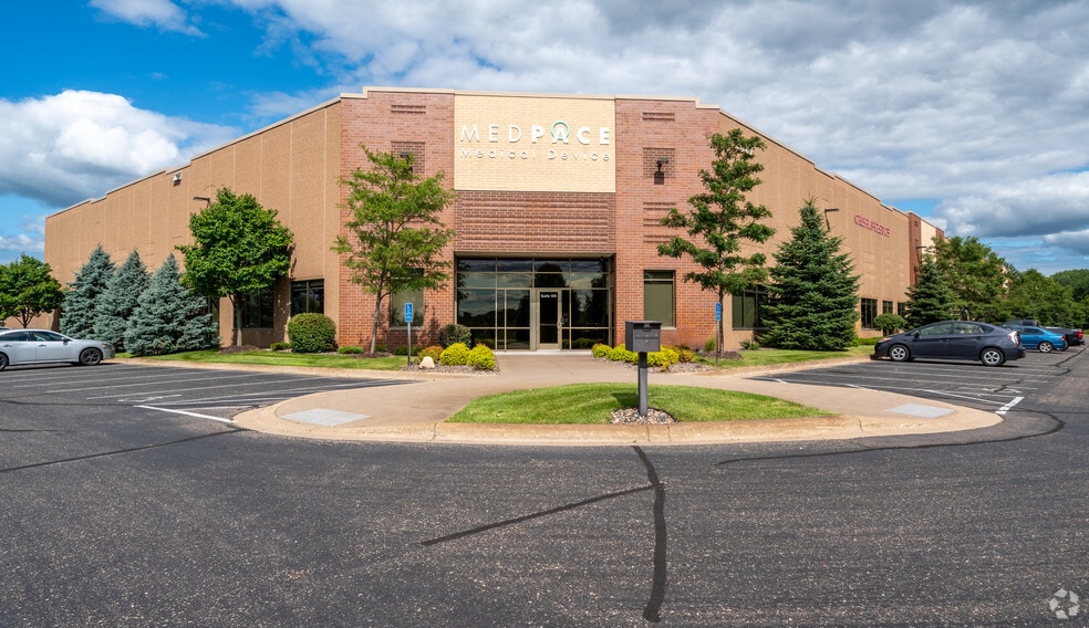 3787 95th Ave NE, Blaine, MN for lease - Building Photo - Image 1 of 9