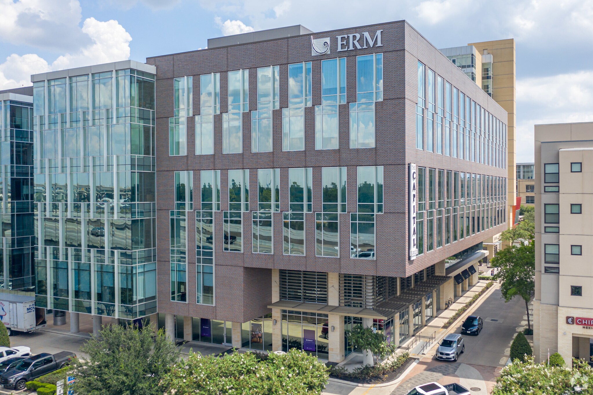 840 W Sam Houston Pky N, Houston, TX for lease Primary Photo- Image 1 of 2