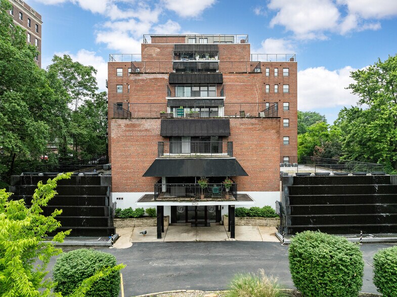 3450 Russell Blvd, Saint Louis, MO à vendre - Photo du bâtiment - Image 1 de 26