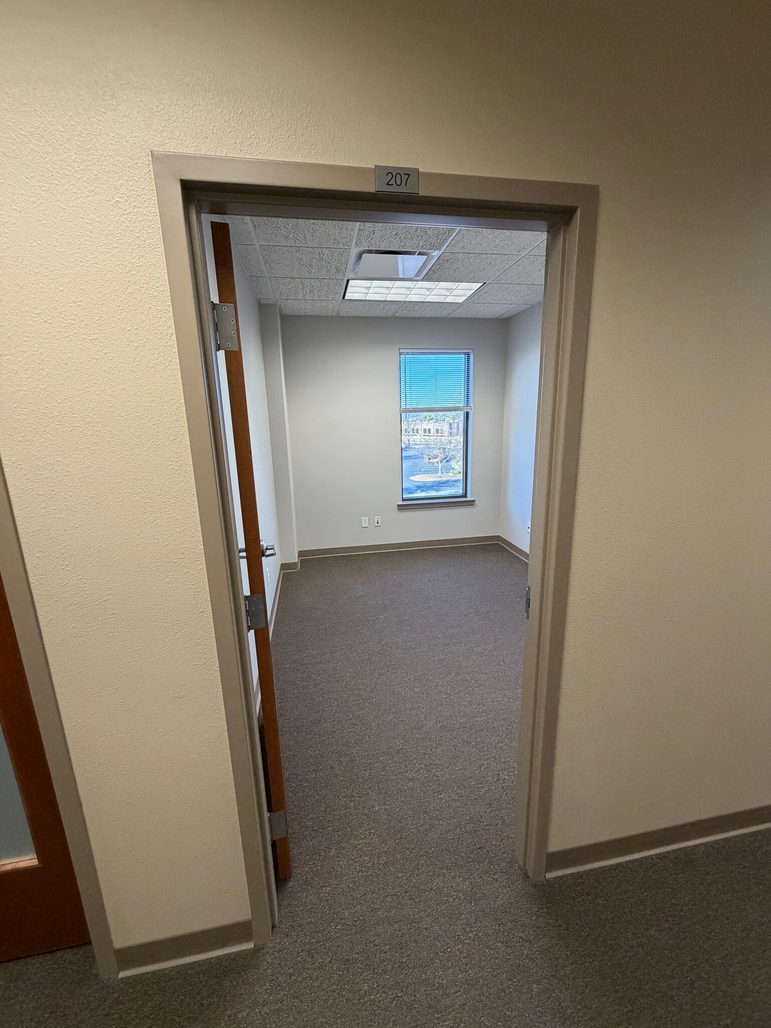 6801 Isaac's Orchard Rd, Springdale, AR for lease Interior Photo- Image 1 of 5